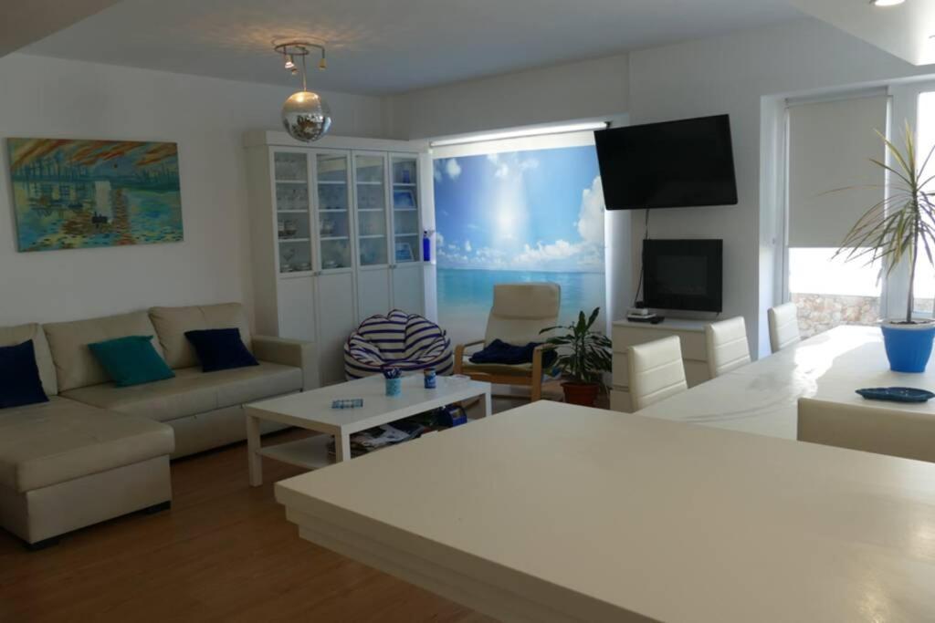 Апартаменты Piso En Santa Cristina, A 150 M De La Playa Олейрос Экстерьер фото